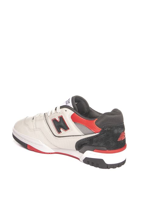 White/red 550 sneaker NEW BALANCE | 550USTR-WHITE/RED